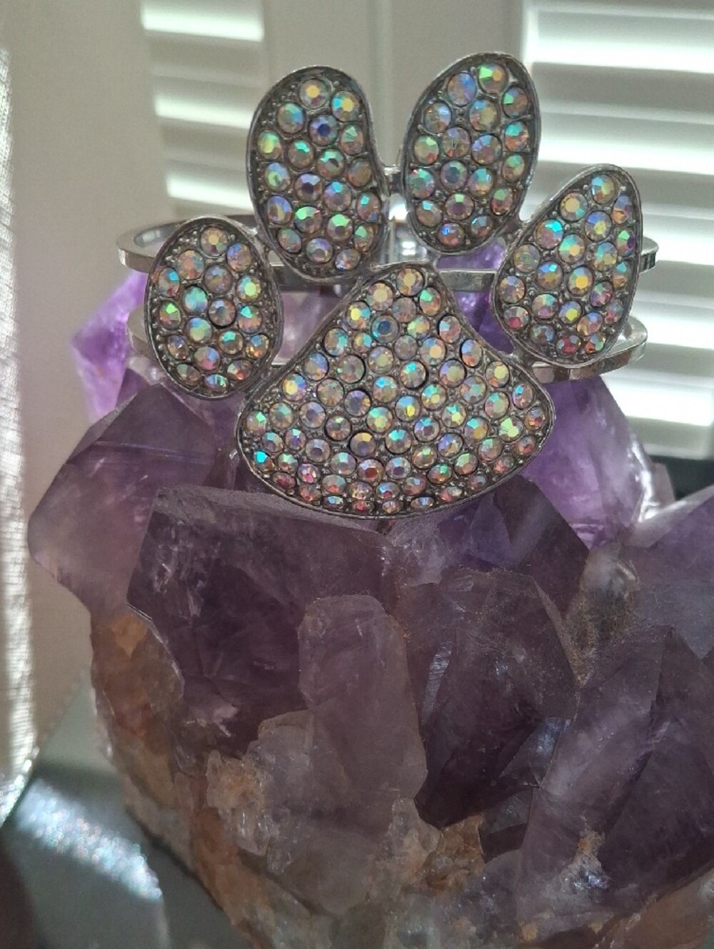 Crystal Paw Bracelet - Iridescent - Picture 2 of 2